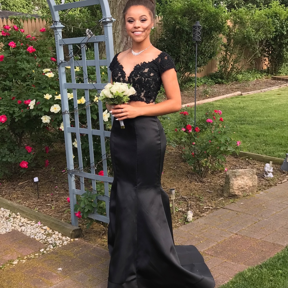 La Femme Black Two Piece Prom Dress (Size 2)